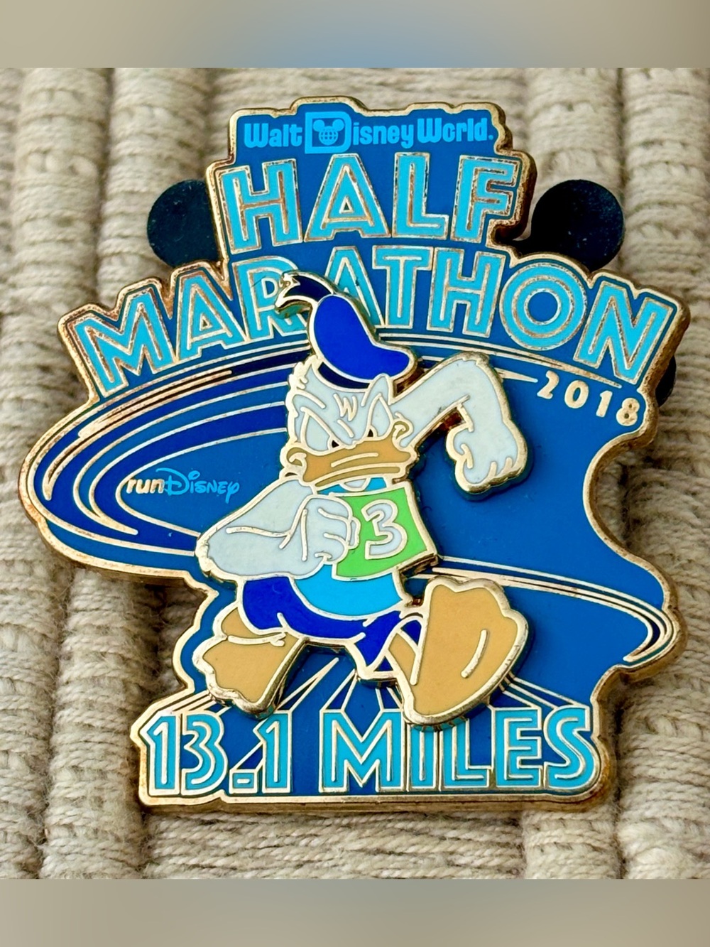 DISNEY 2018 *Limited Release* WDW Half Marathon Donald Duck Pin
